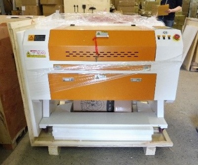 nebezpečný laserový výrobok 3